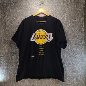 The Nike Tee Size XL Los Angeles Lakers Logo T-Shirt Black Cotton NBA 2020